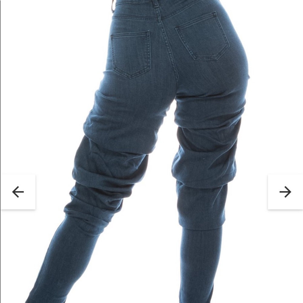 Aphrodite high-waisted-scrunch-up-ruched-jeans 27 - Picture 8 of 16